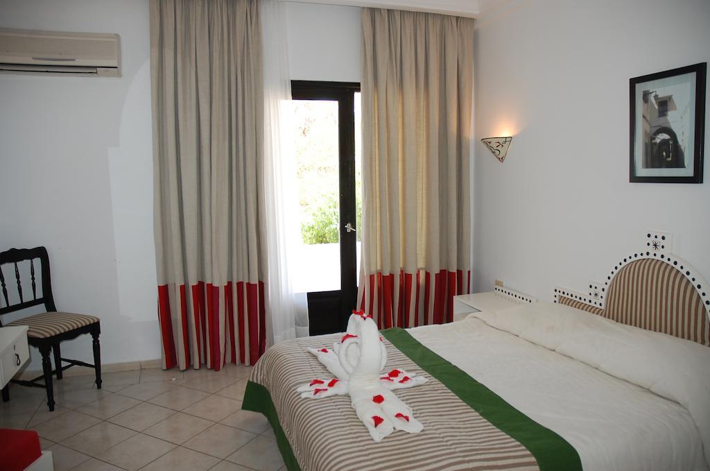 Hotel Miramar Petit Palais Midoun Zimmer foto